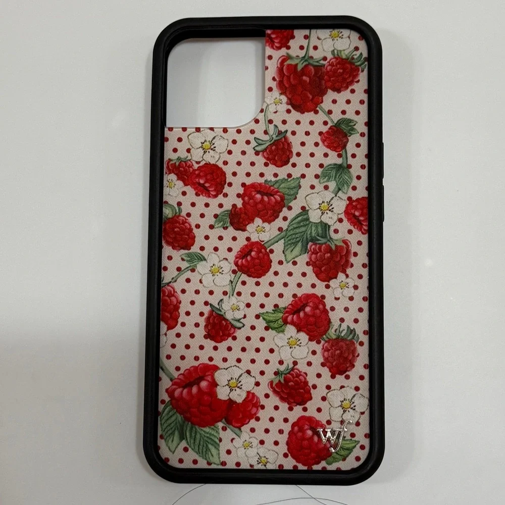 Wildflower Raspberry polka dot iPhone (13/14) Case